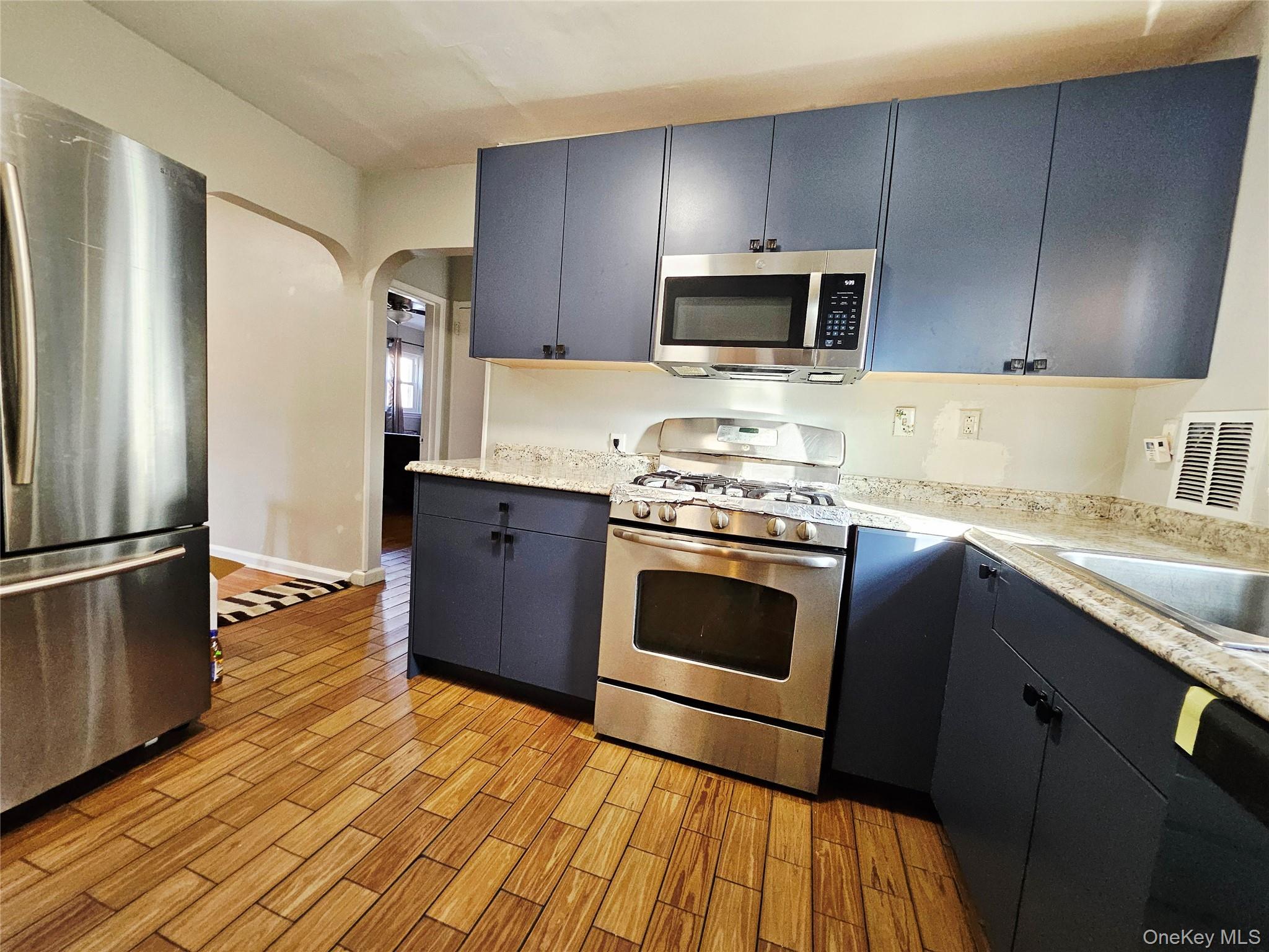 8333 251st, Bellerose, NY 11426 photo