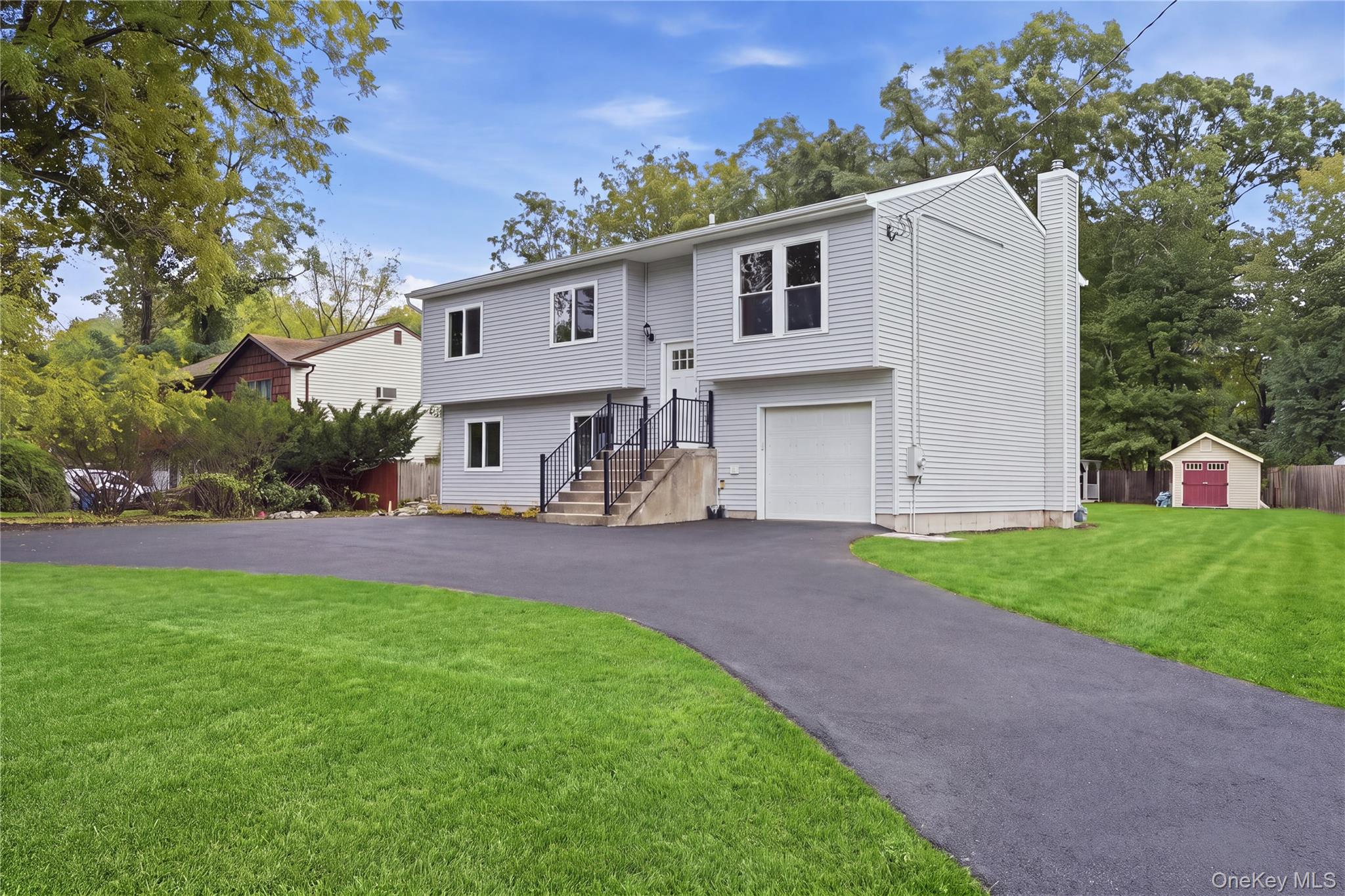 93 Mount Sinai Coram Rd, Coram, NY 11727