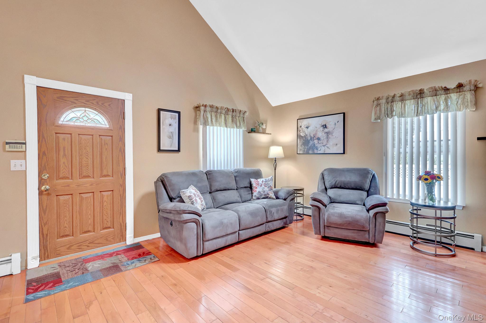 143 S Evergreen Dr, Selden, NY 11784 photo