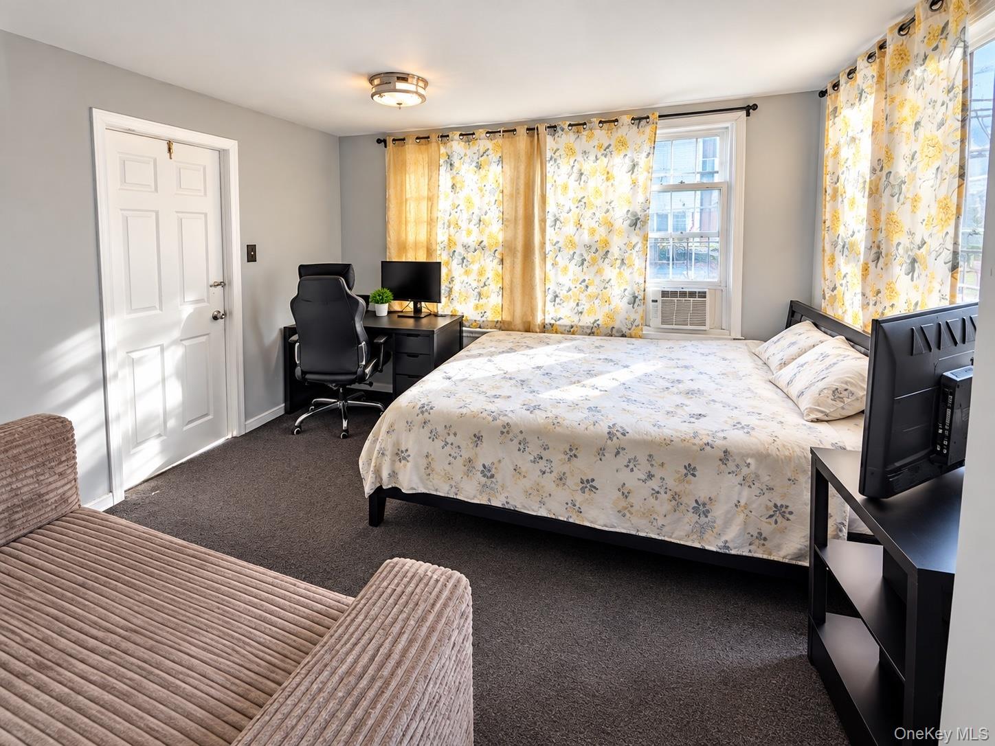 12903 97th Ave, Richmond Hill, NY 11419 photo
