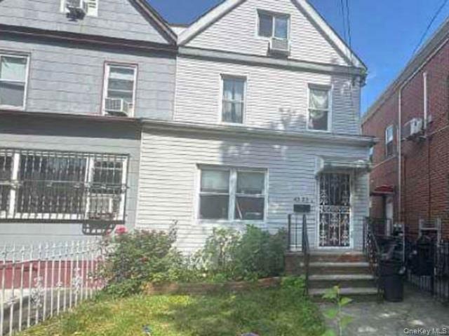 43 23 156th St, Flushing, NY 11355