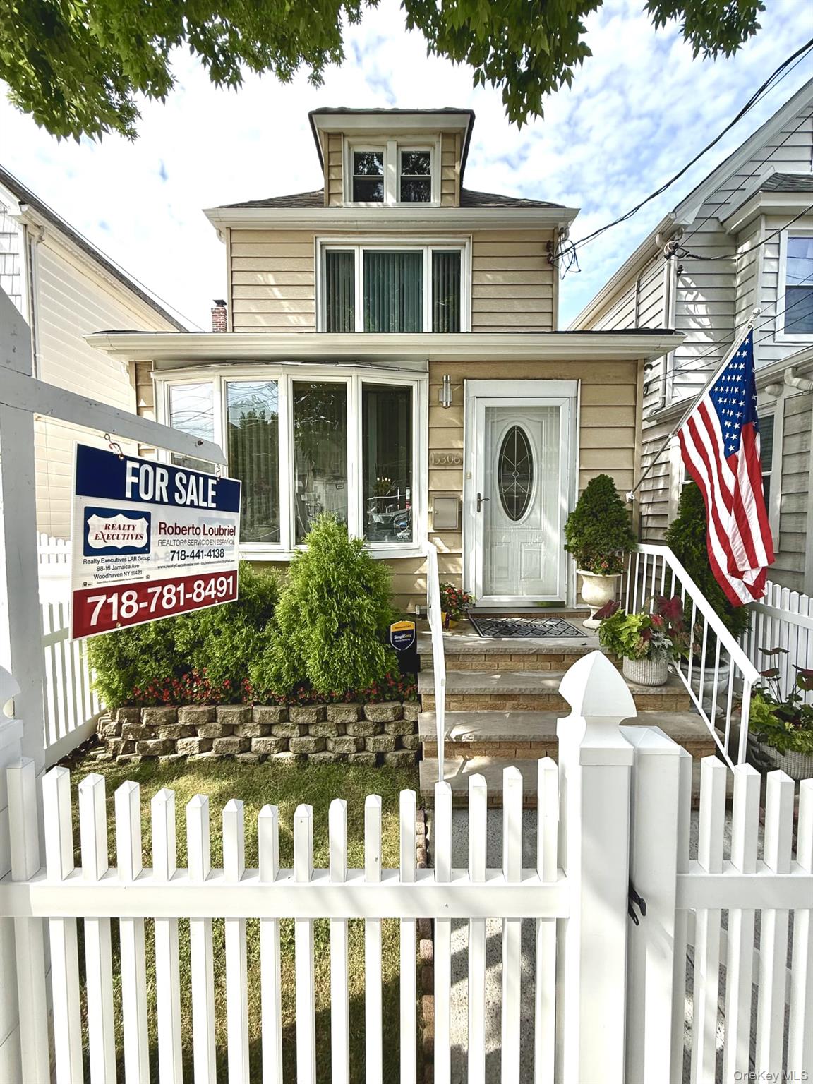 13306 96th St, Ozone Park, NY 11417