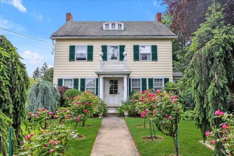 Single Family Residence in Baldwin NY 2485 Park Avenue.jpg