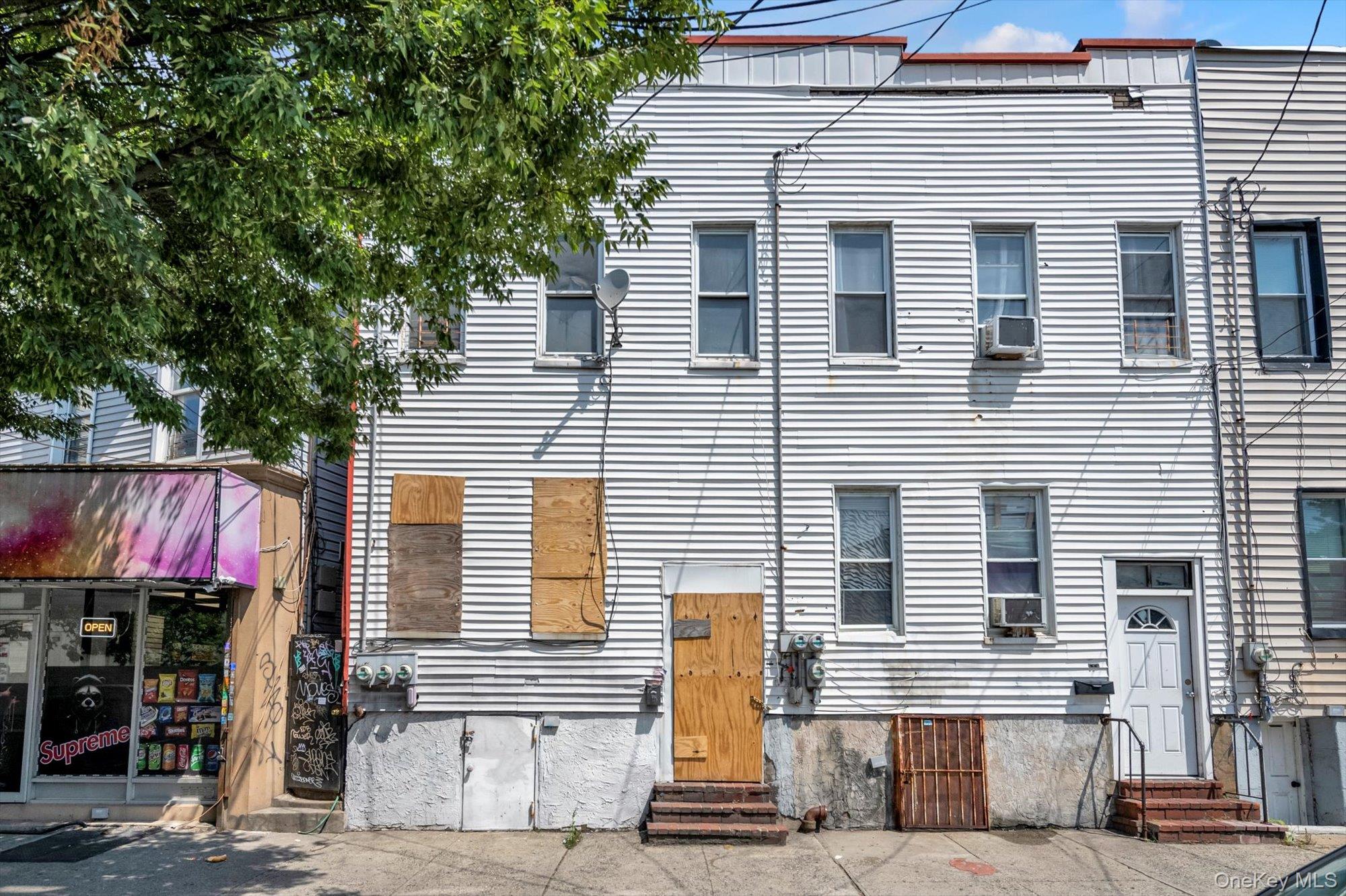 1129 Tremont Ave, Bronx, NY 10460
