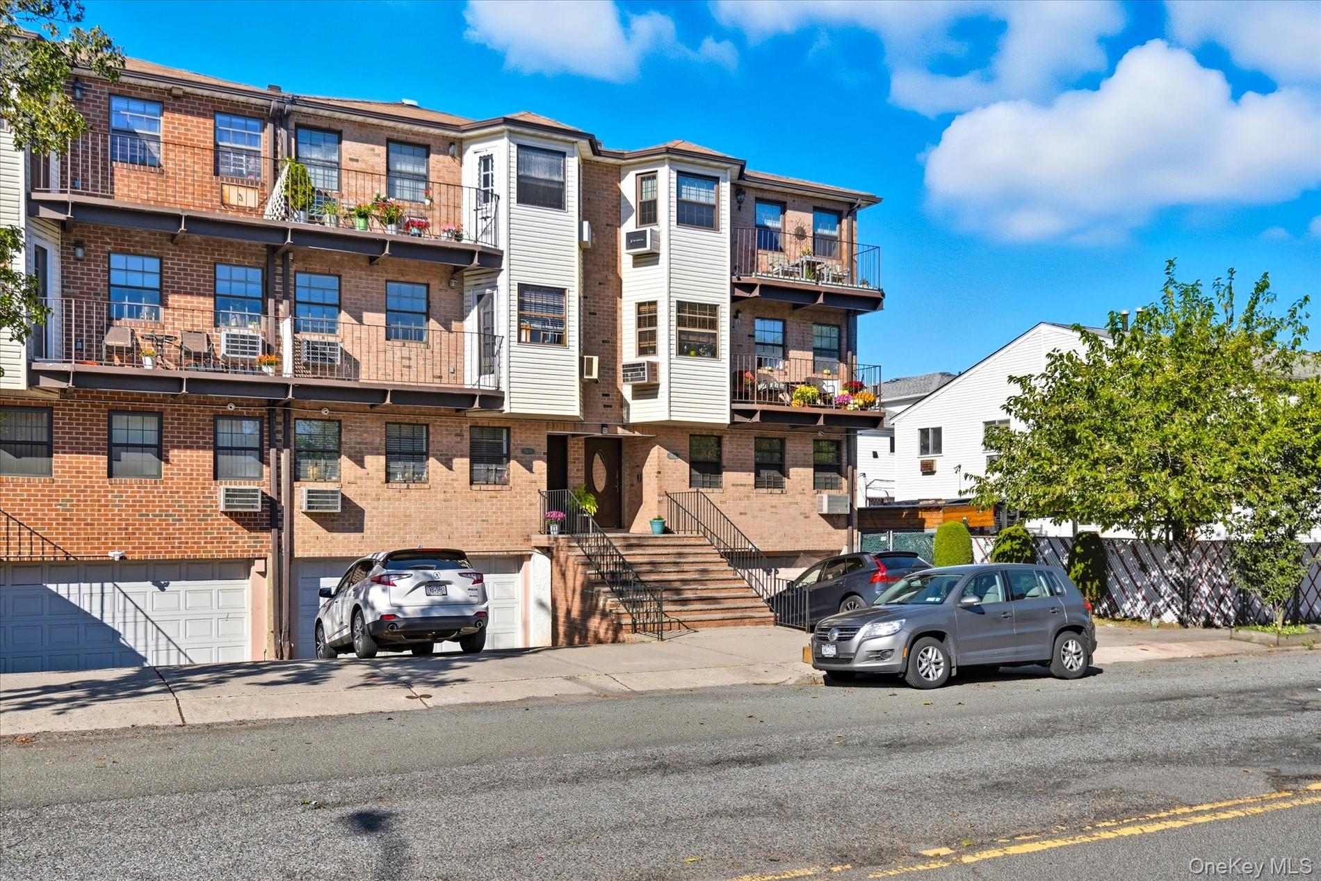 151 16 79th St, Howard Beach, NY 11414