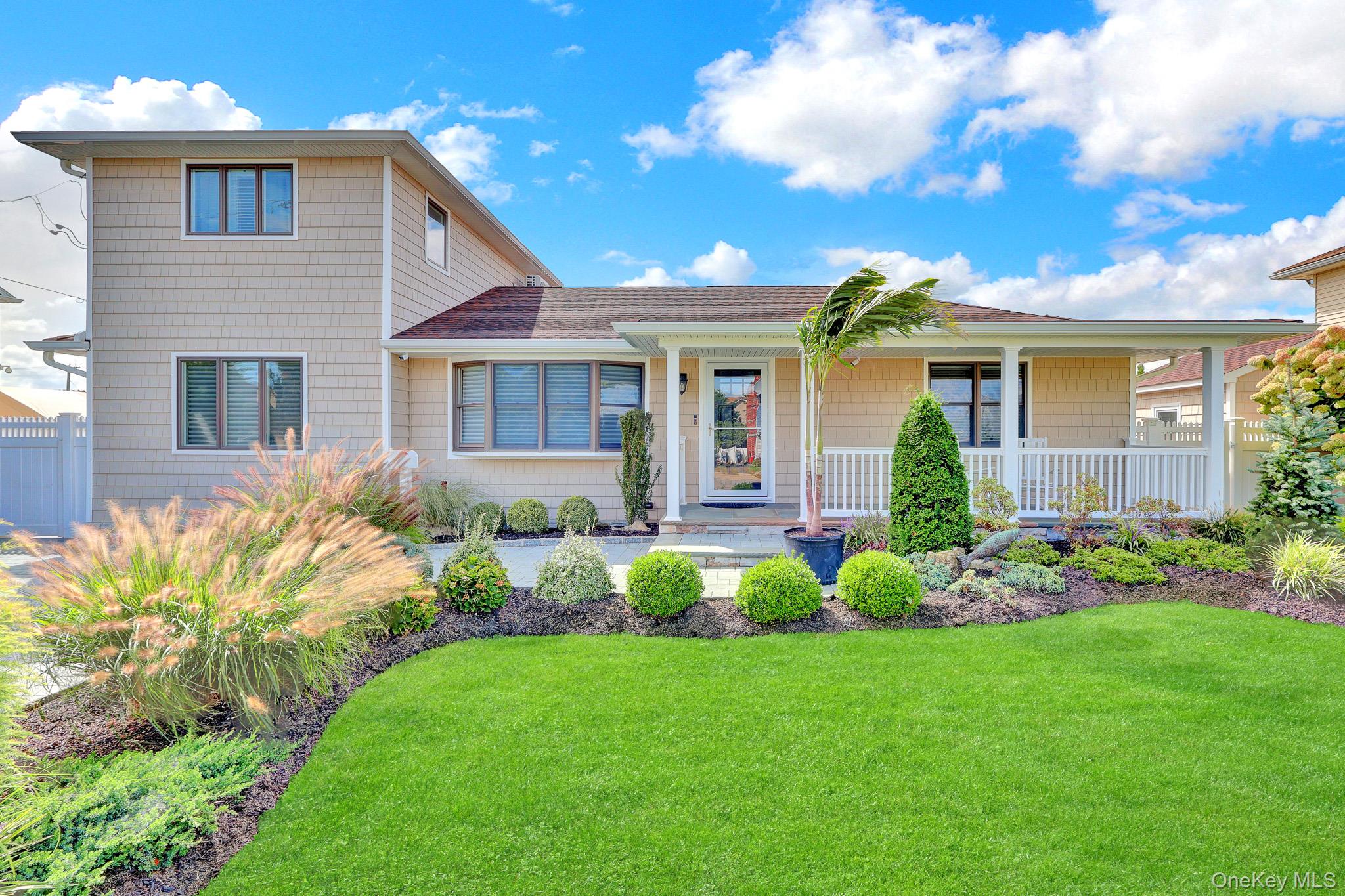 58 Garfield Pl, Massapequa, NY 11758 photo