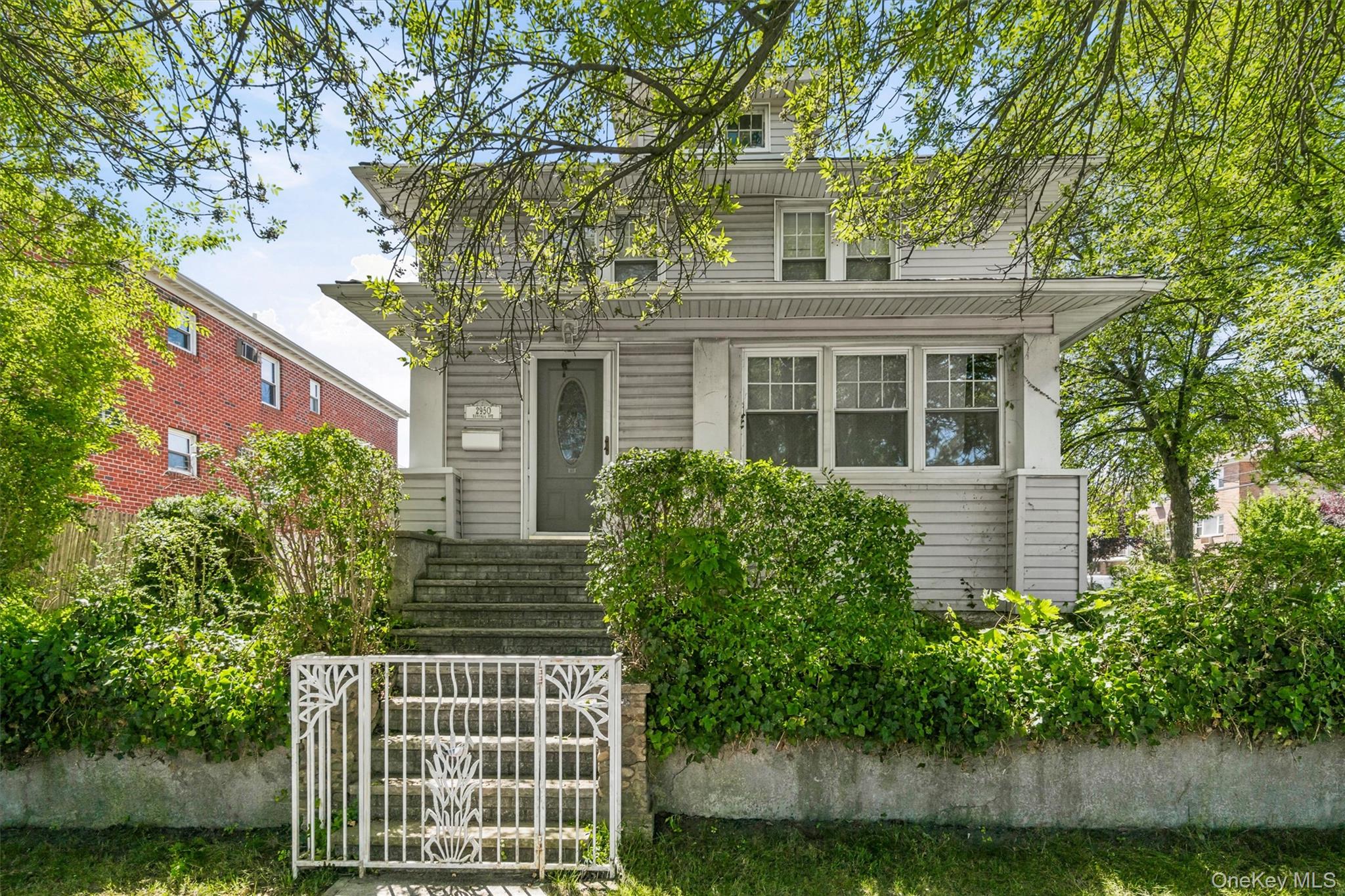 2950 Randall Ave, Bronx, NY 10465 photo
