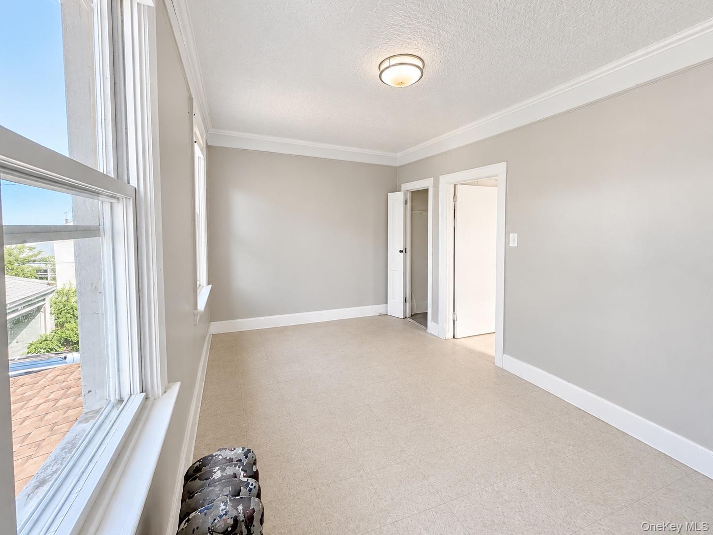 95 11 42nd Ave, Elmhurst, NY 11373 photo