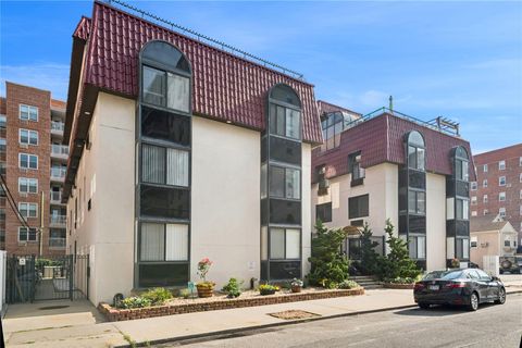 Condominium in Long Beach NY 425 Shore Road #1A.jpg