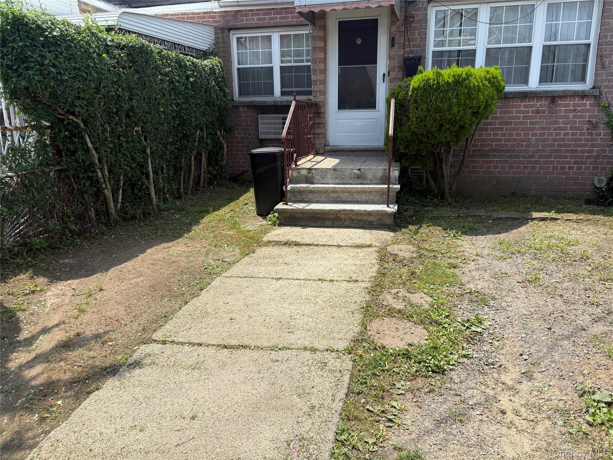 3485 Mickle Ave, Bronx, NY 10469 photo