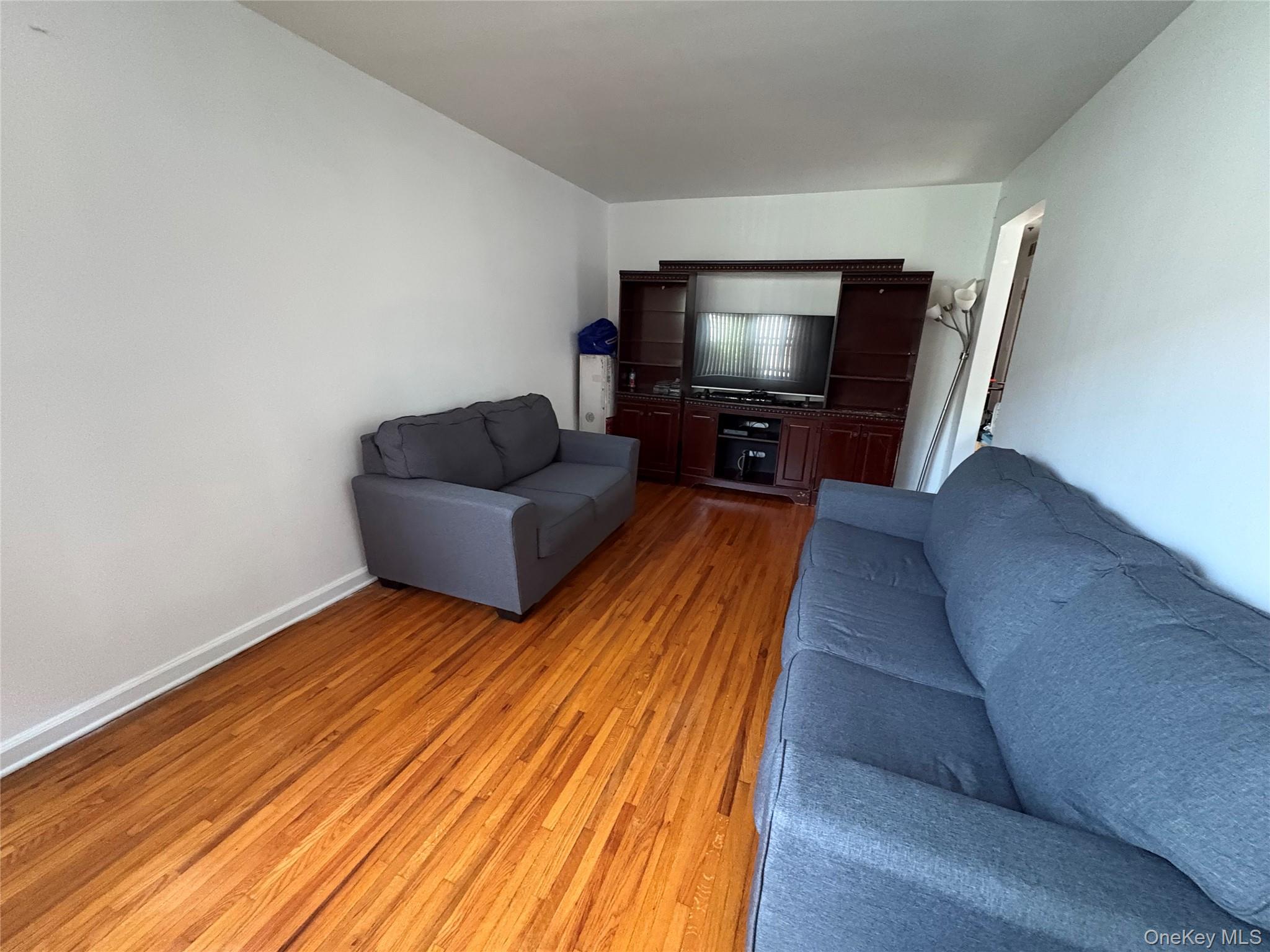 3485 Mickle Ave, Bronx, NY 10469 photo