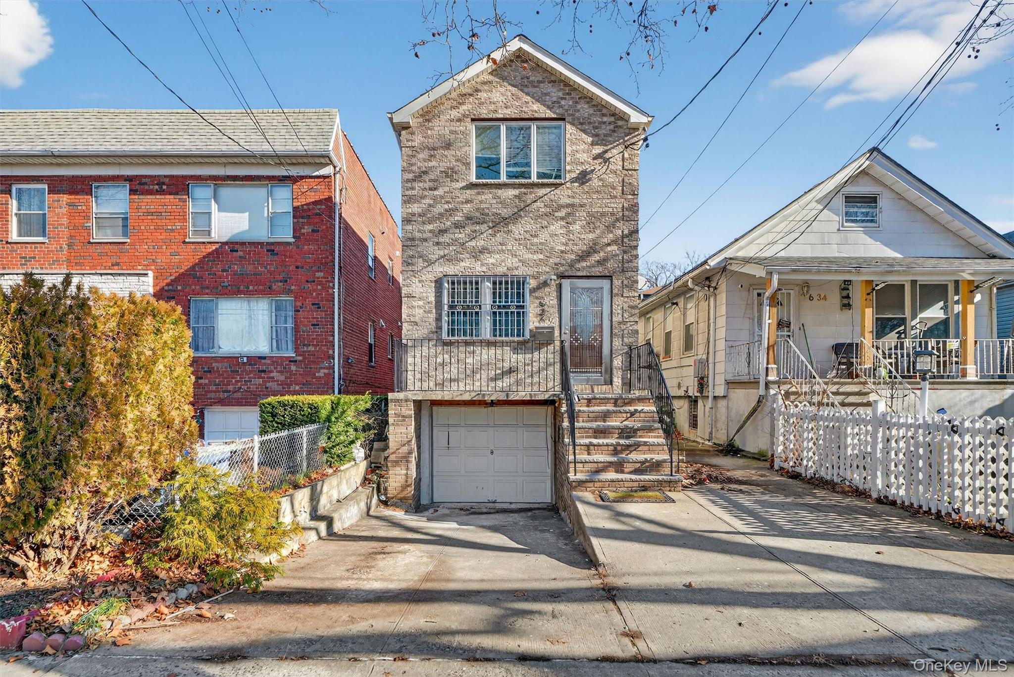 636 Throggs Neck Expy, Bronx, NY 10465 photo