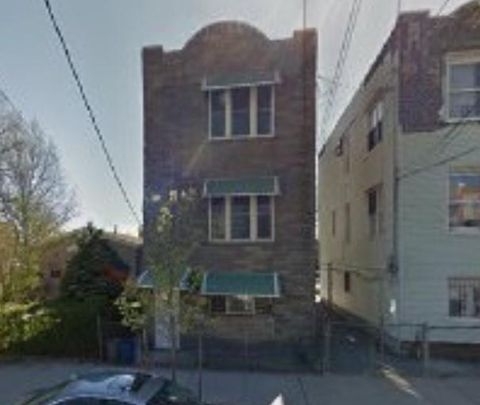 Single Family Residence in Bronx NY 1024 226th Street.jpg