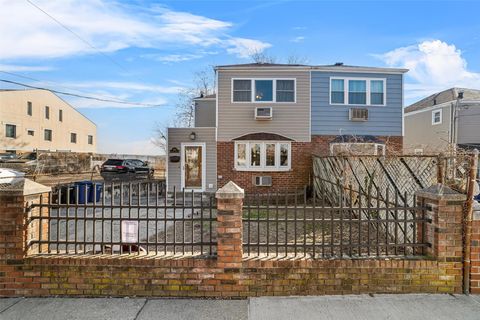 Single Family Residence in Bronx NY 3296 Griswold Avenue.jpg