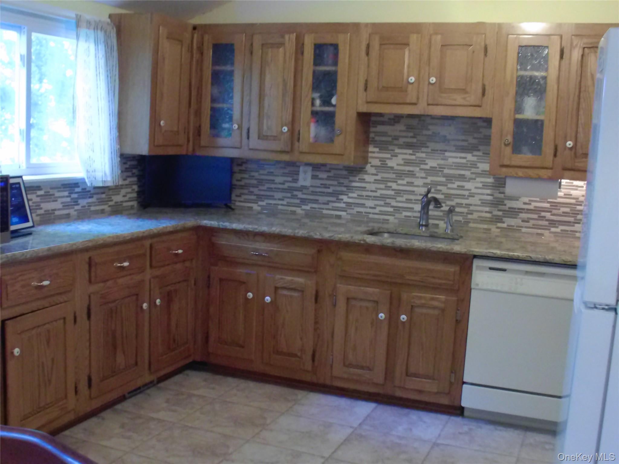 1288 Waverly Ave, Farmingville, NY 11738 photo