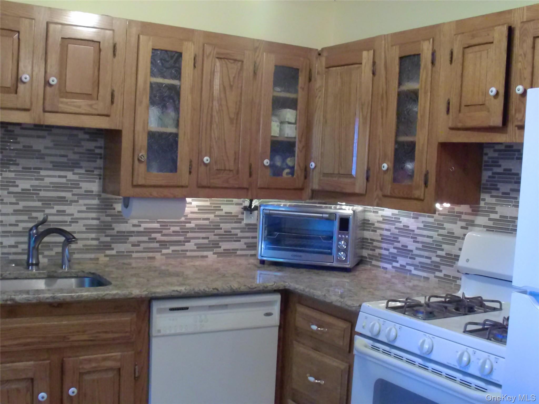 1288 Waverly Ave, Farmingville, NY 11738 photo