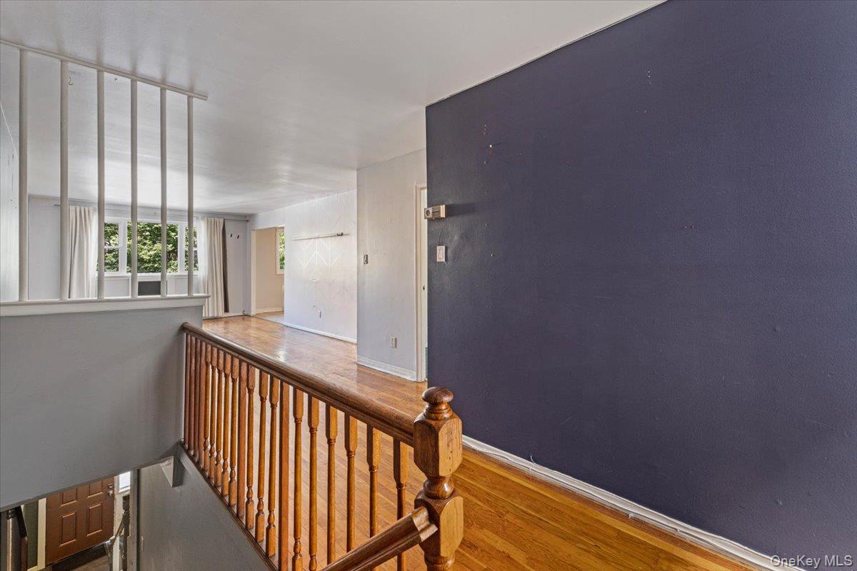31 81 45th St, Astoria, NY 11103 photo