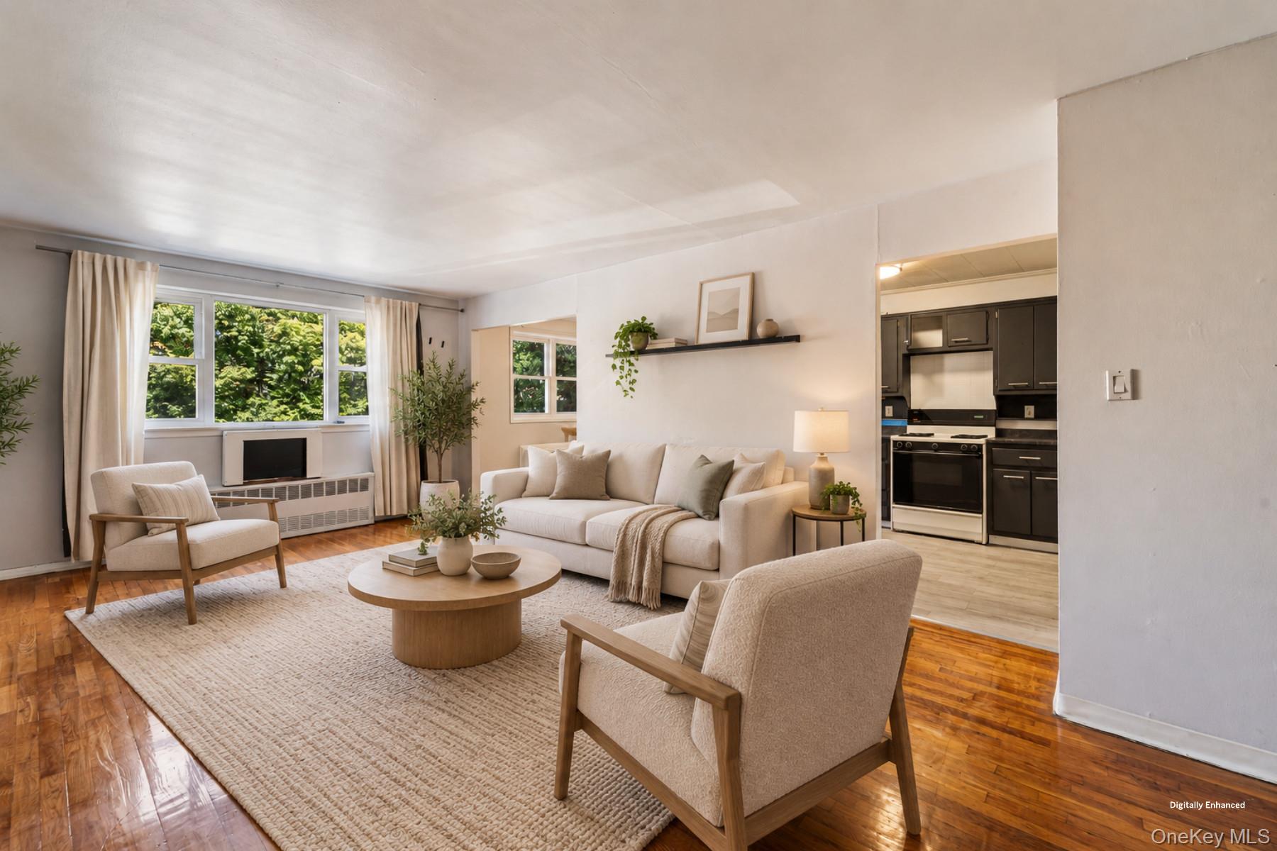 31 81 45th St, Astoria, NY 11103 photo