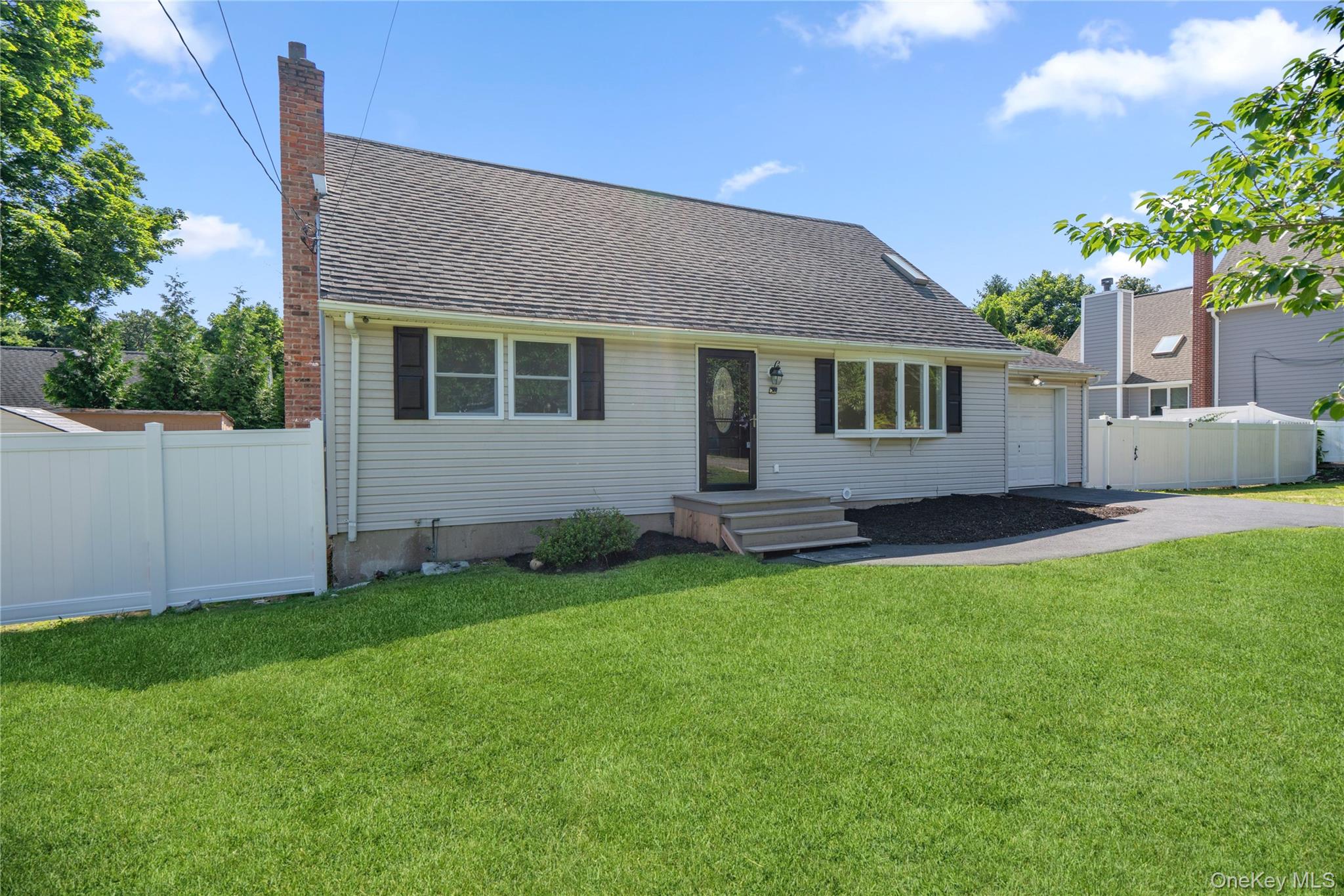 325 Harrison Ave, Miller Place, NY 11764 photo