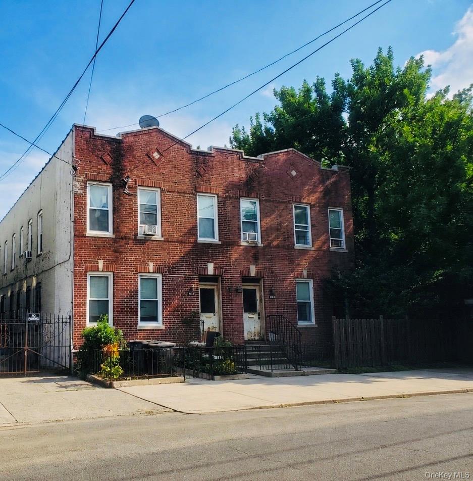 9710 41st Ave, Corona, NY 11368