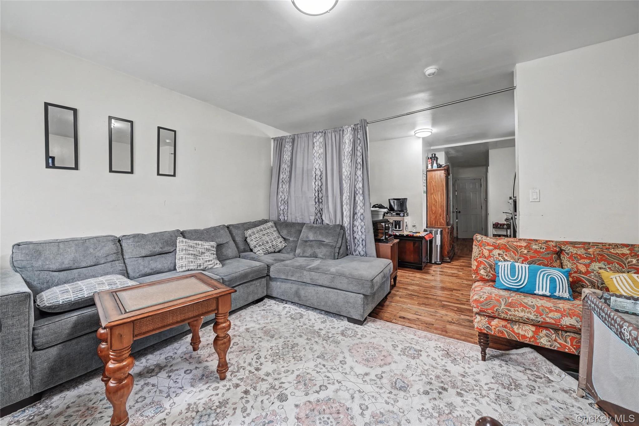 548 S 8th Ave, Mount Vernon, NY 10550 photo