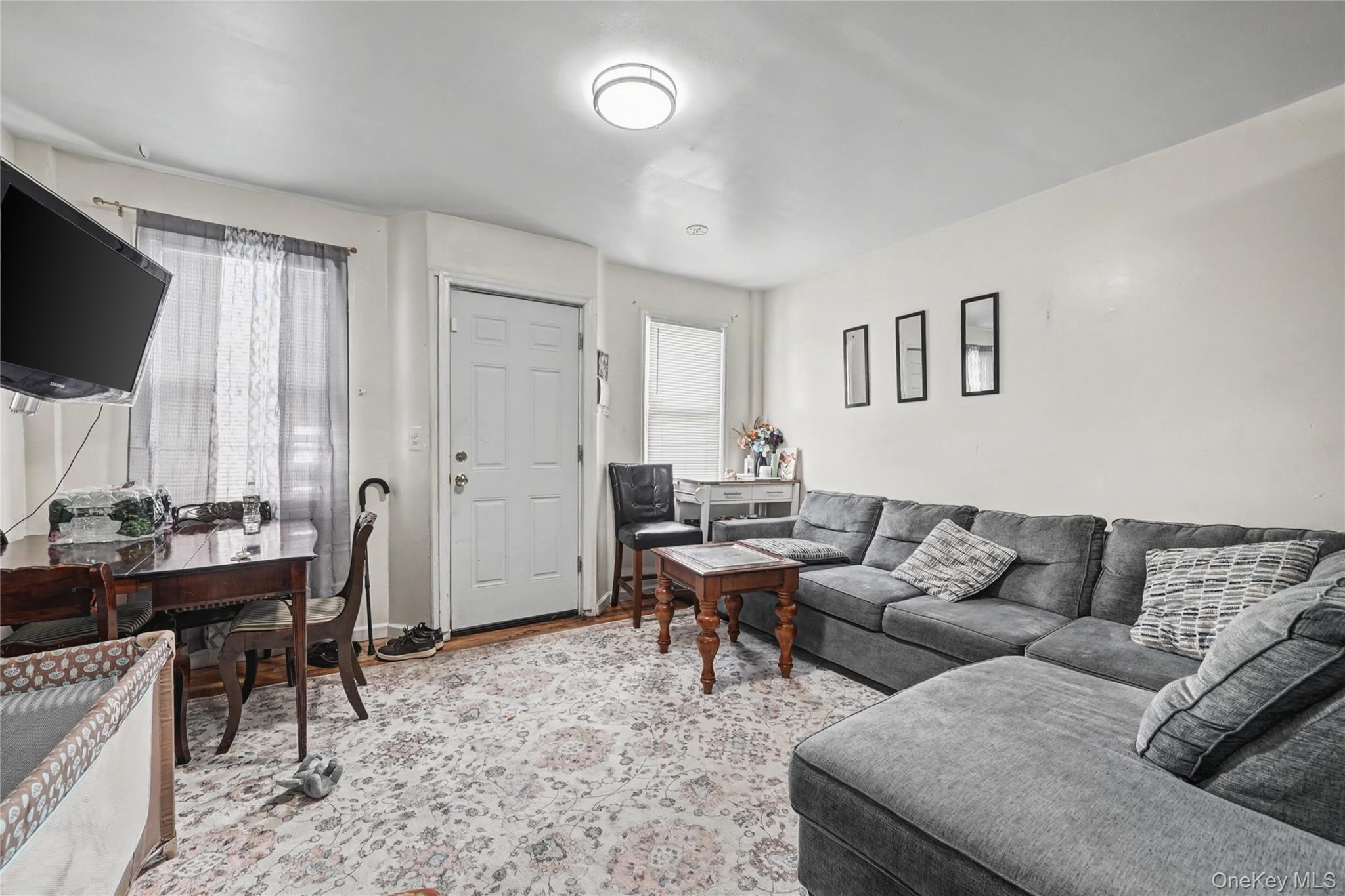 548 S 8th Ave, Mount Vernon, NY 10550 photo