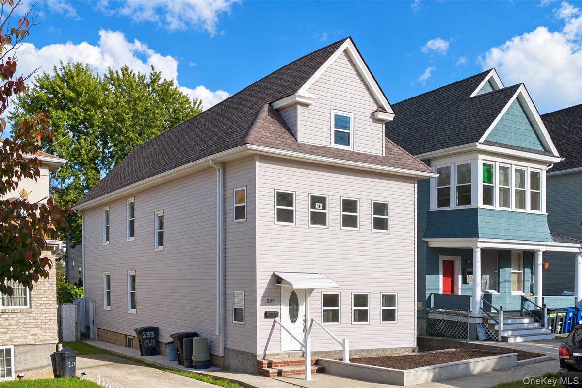233 Elm St, Staten Island, NY 10310
