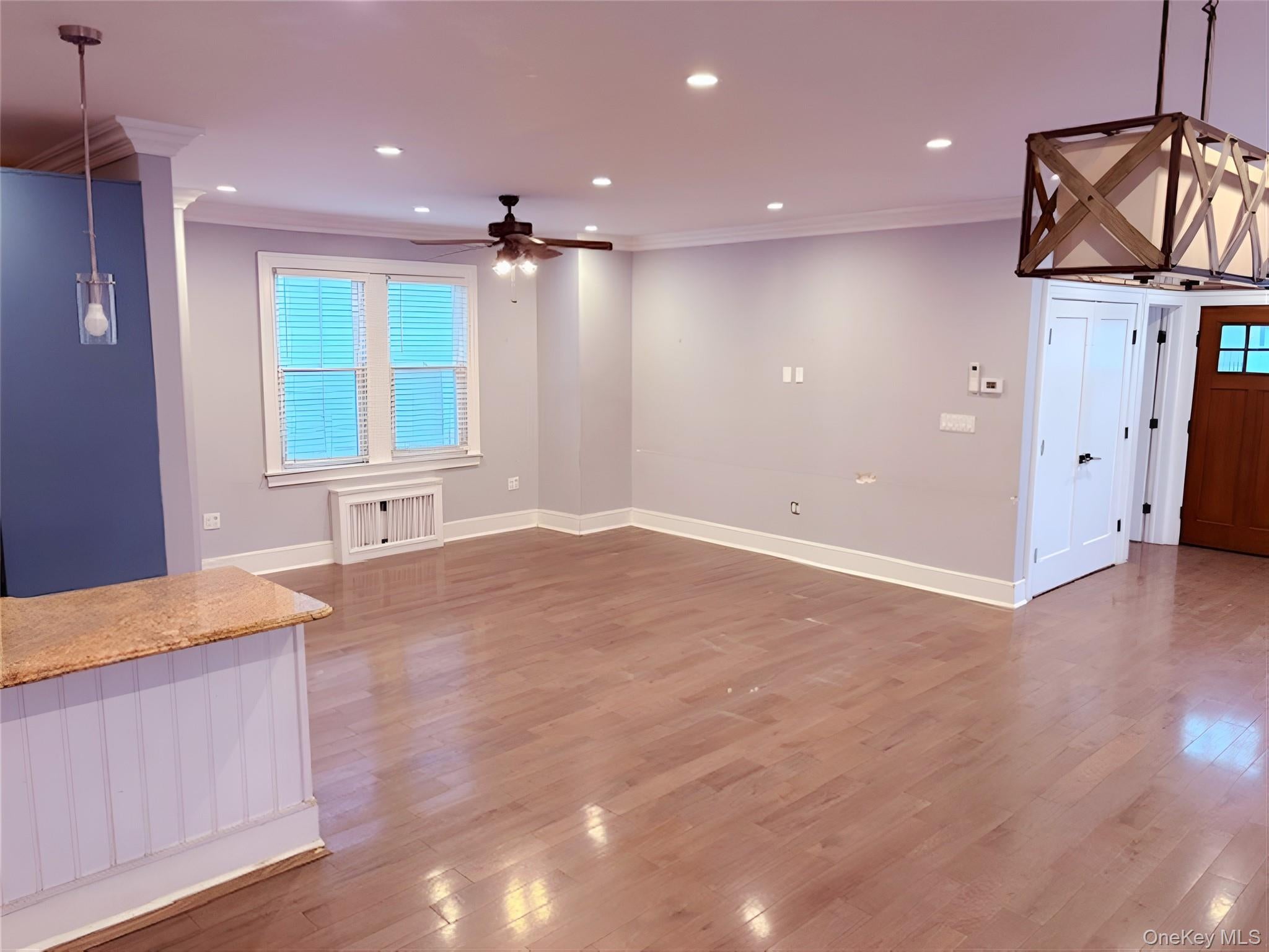 435 Beach 124 St, Rockaway Park, NY 11694 photo