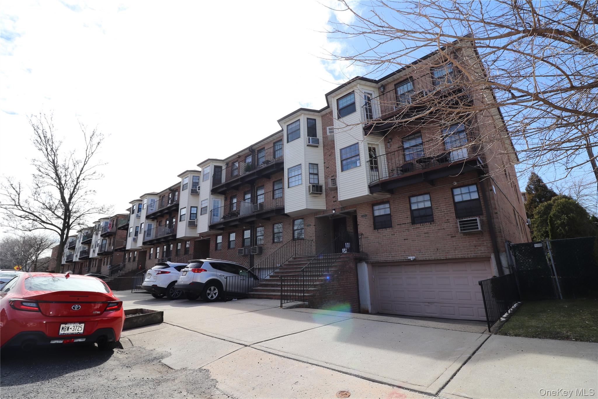 151 18 79th St, Howard Beach, NY 11414