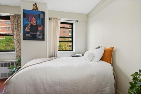 Stock Cooperative in Woodside NY 39-60 54th Street #3B.jpg
