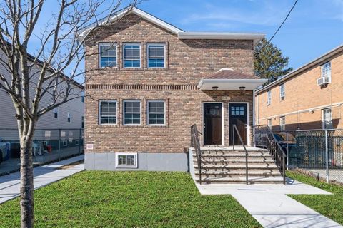 Duplex in Springfield Gardens NY 147-24 224 ST.jpg