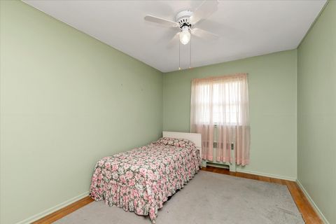 Single Family Residence in Uniondale NY 475 Emerson Street 15.jpg