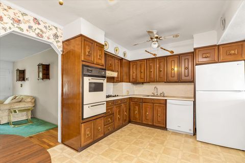 Single Family Residence in Uniondale NY 475 Emerson Street 5.jpg