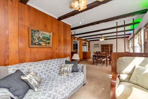 Single Family Residence in Uniondale NY 475 Emerson Street 9.jpg