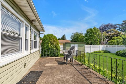 Single Family Residence in Uniondale NY 475 Emerson Street 21.jpg