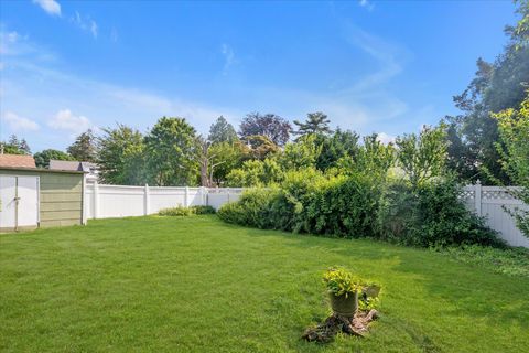 Single Family Residence in Uniondale NY 475 Emerson Street 19.jpg