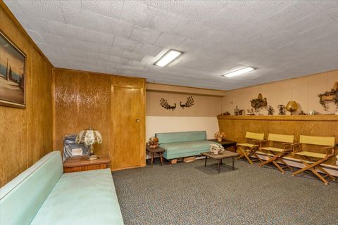 Single Family Residence in Uniondale NY 475 Emerson Street 16.jpg