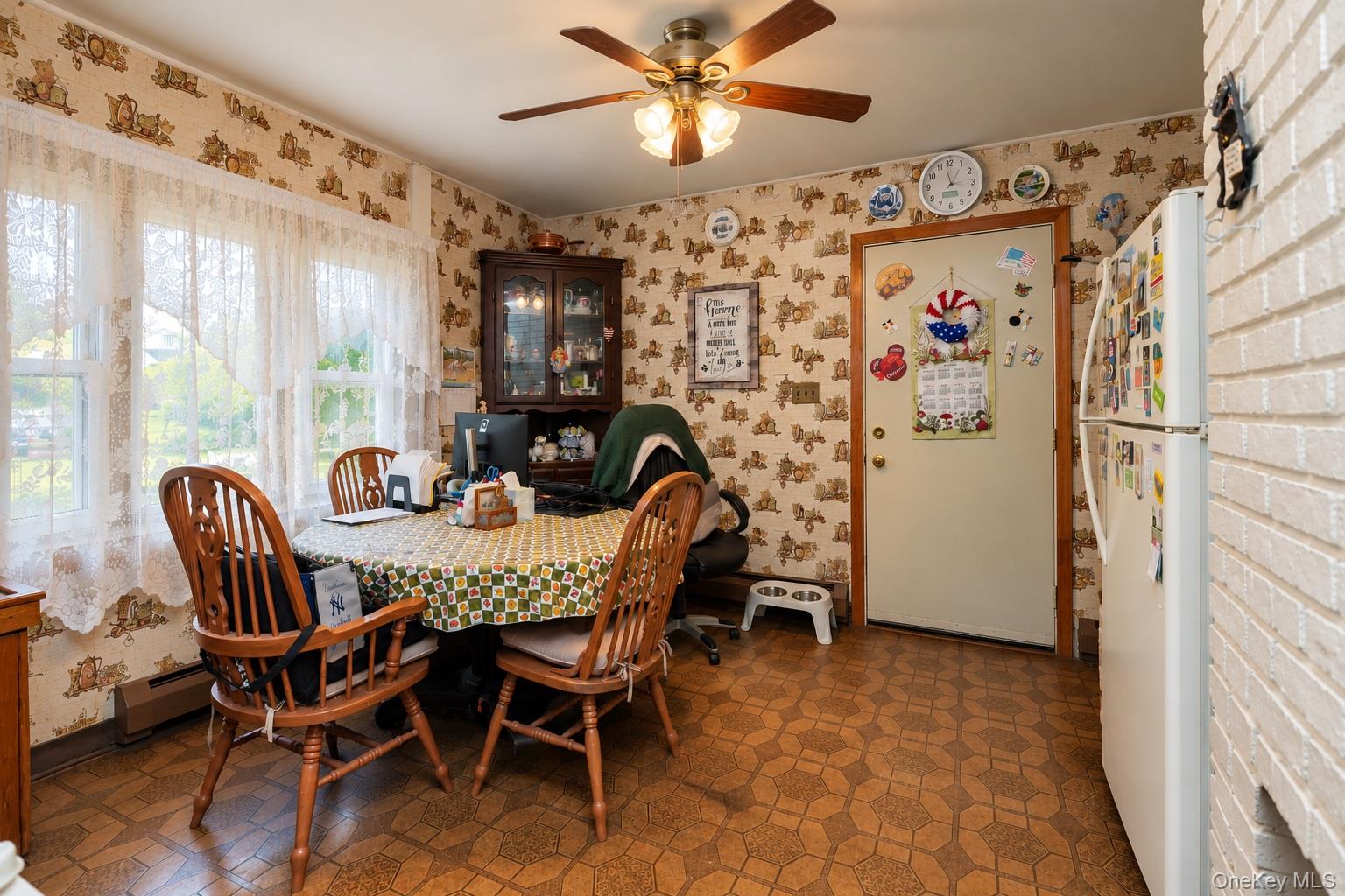158 Bloomingdale Rd, Levittown, NY 11756 photo