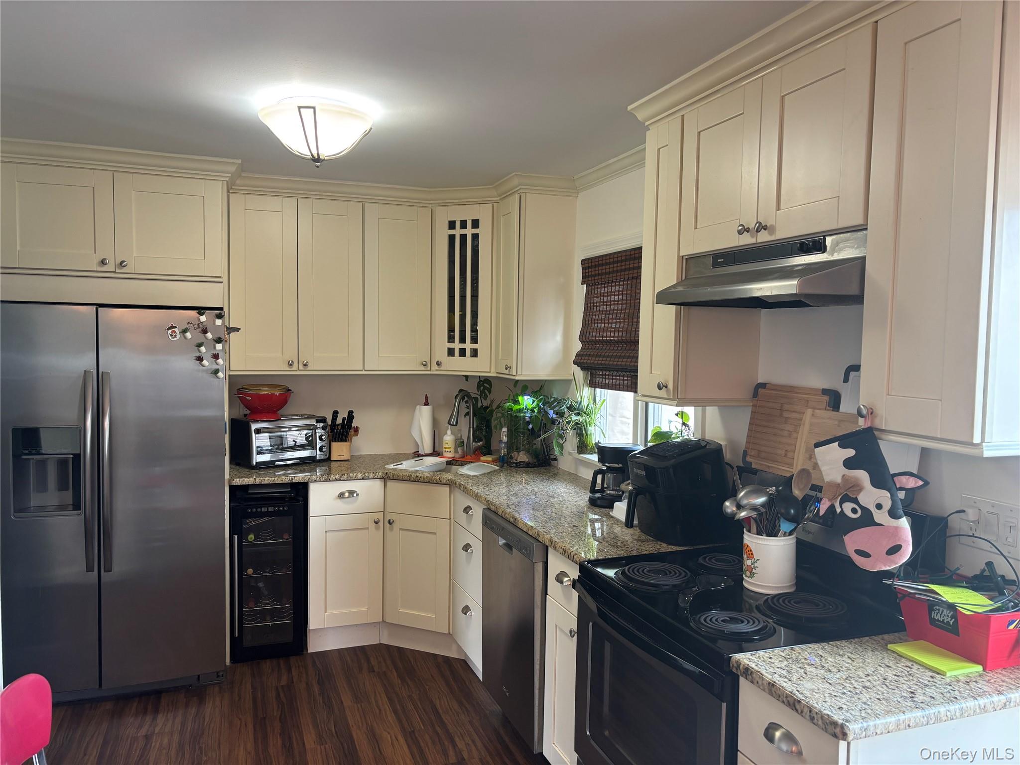92 Van Buren St, Freeport, NY 11520 photo