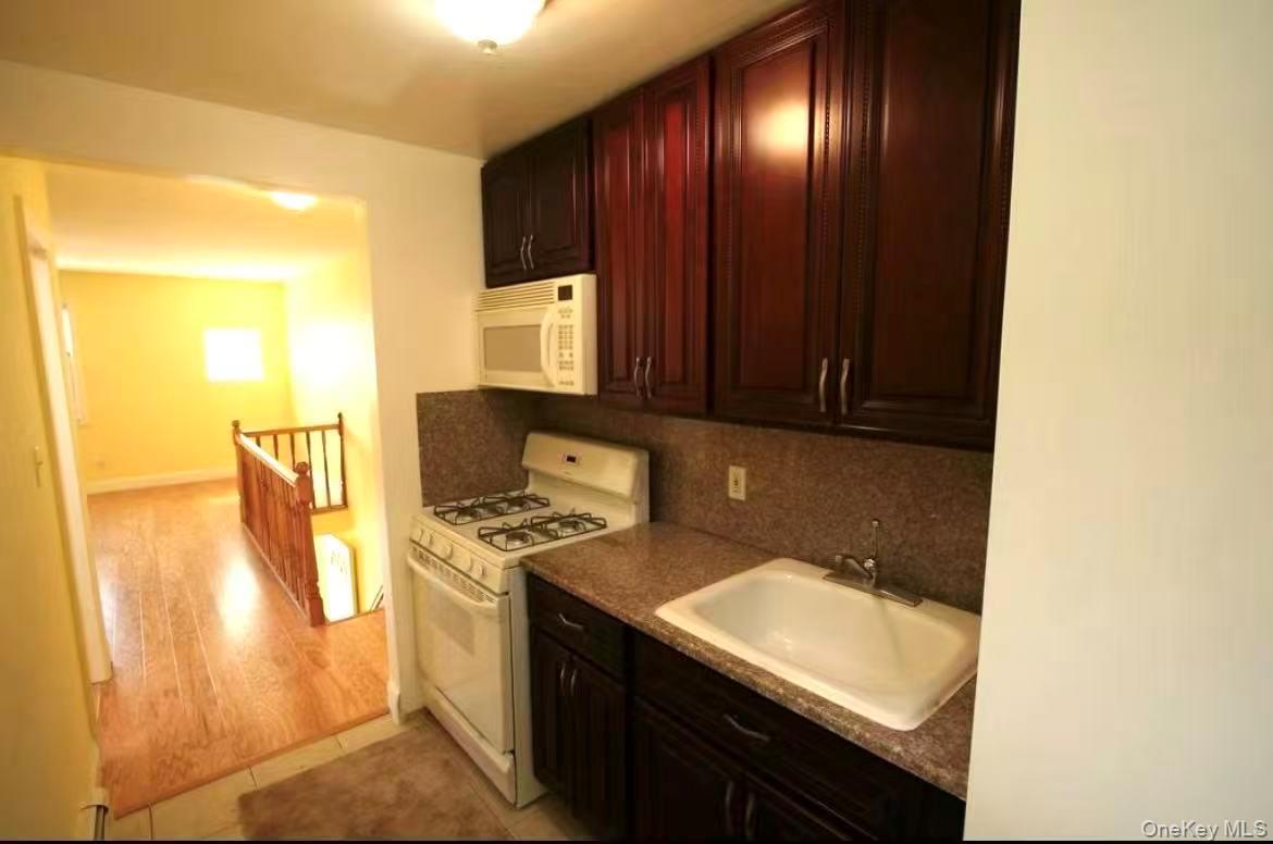 1029 115th St, College Point, NY 11356 photo