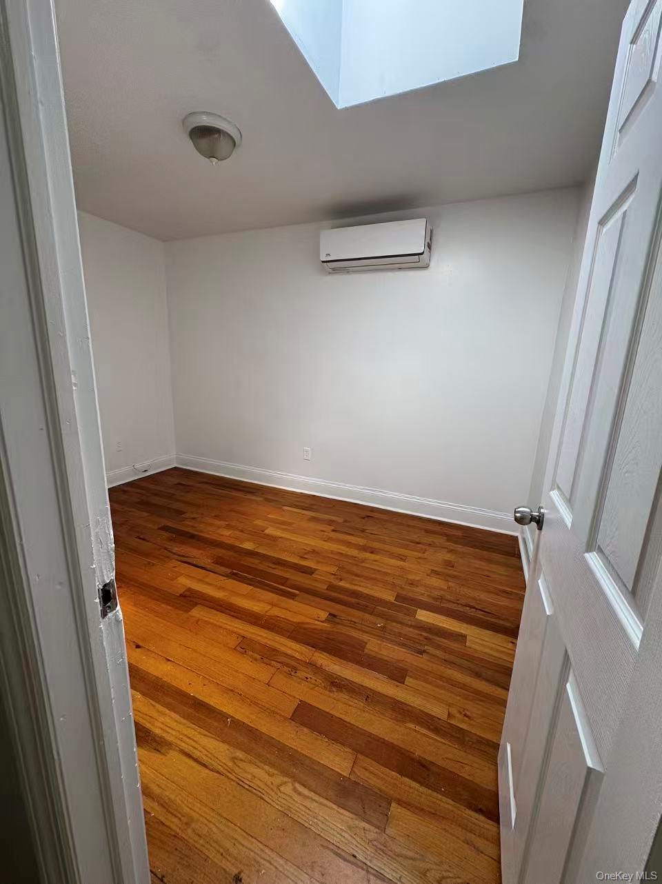 1029 115th St, College Point, NY 11356 photo