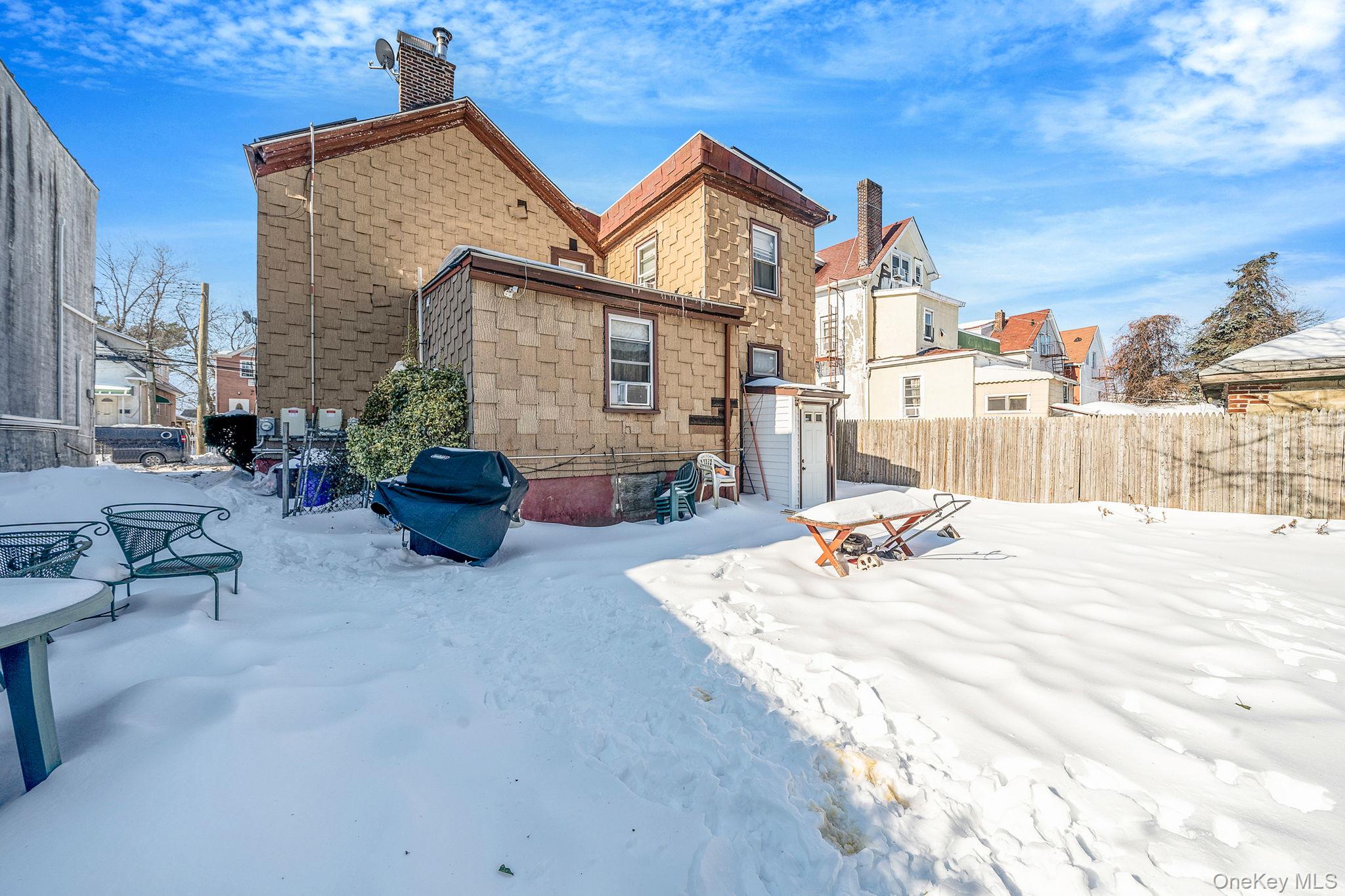 505 Mundy Ln, Mount Vernon, NY 10550 photo