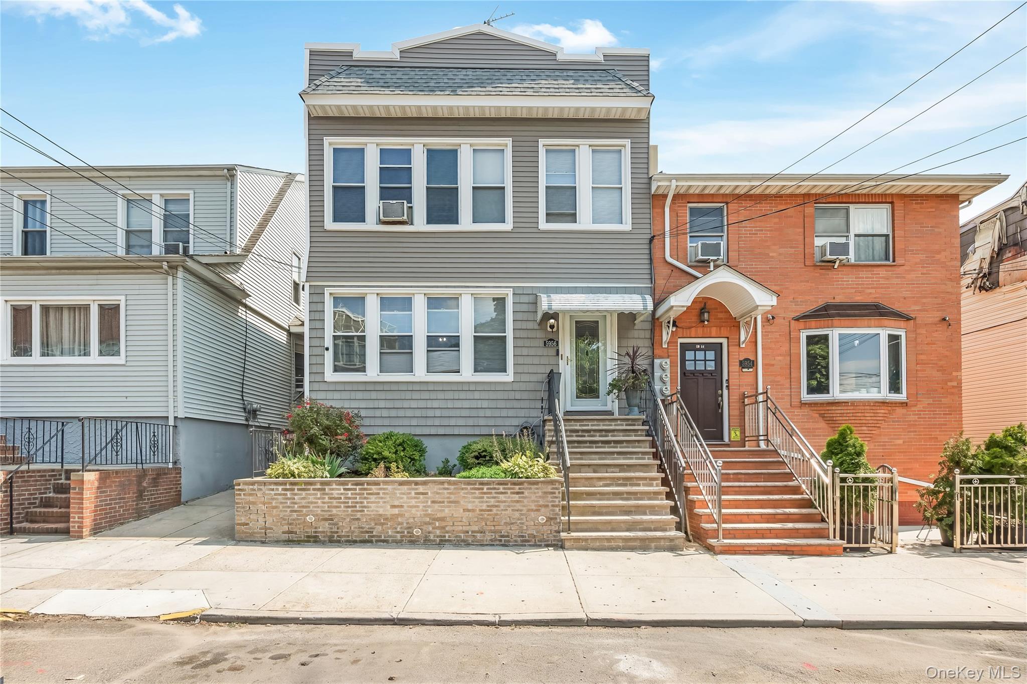 59 56 57th Rd, Maspeth, NY 11378