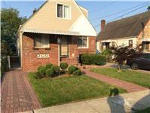 Duplex in Springfield Gardens NY 12105 196th Street.jpg