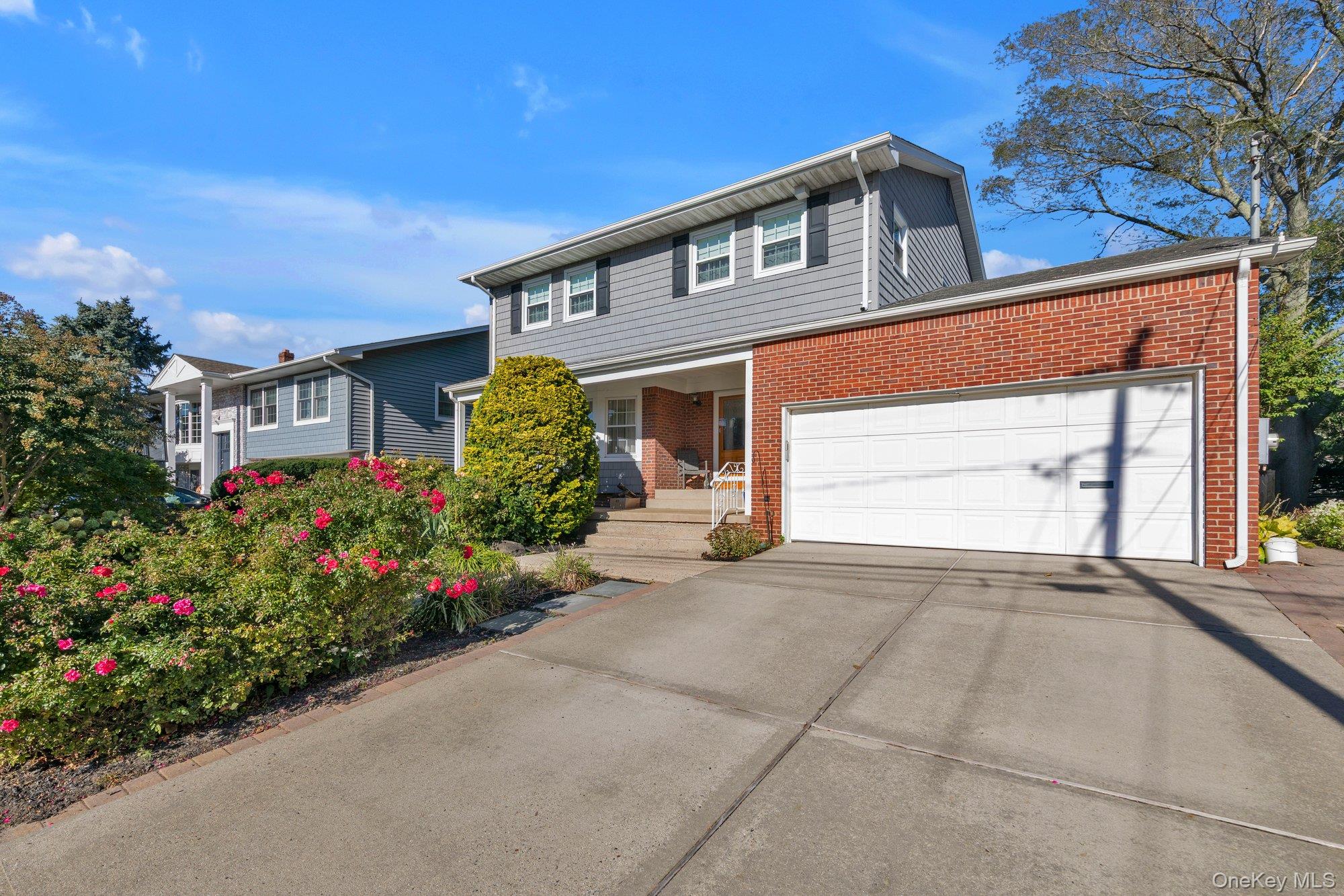 240 Greenway Rd, Lido Beach, NY 11561 photo