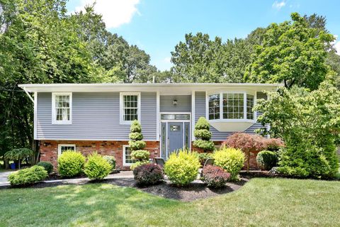 Single Family Residence in Airmont NY 26 Thomsen Drive.jpg