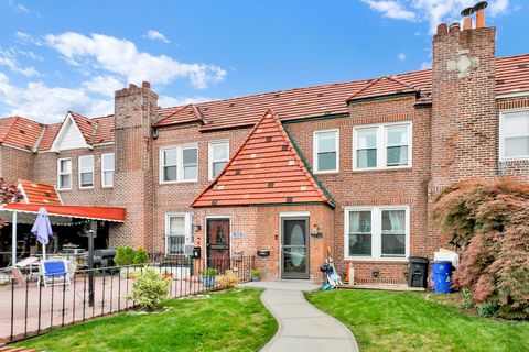 Single Family Residence in Jamaica NY 179-50 Anderson Rd.jpg