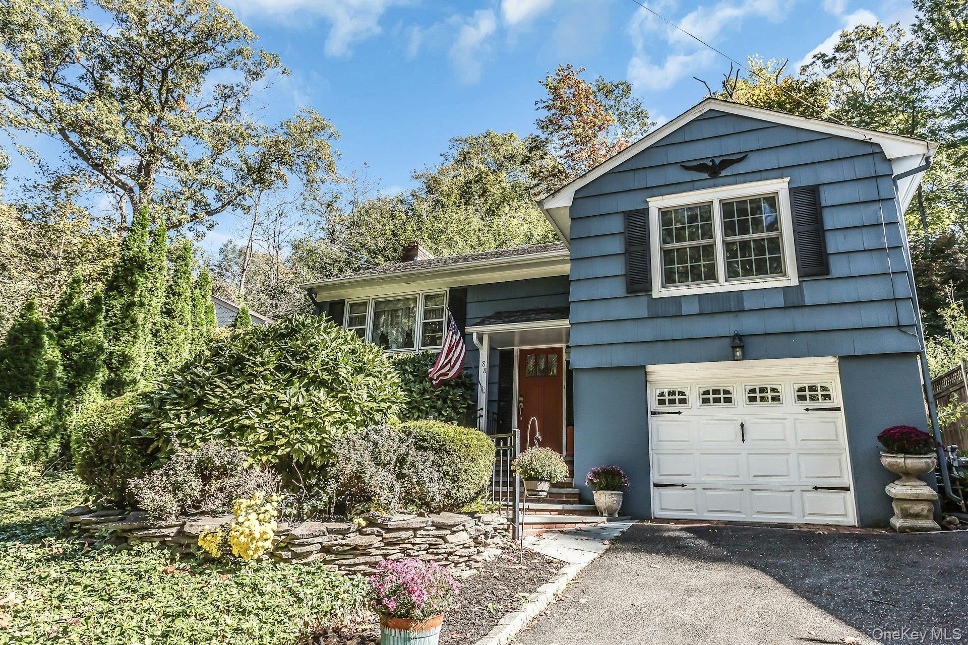 88 Ocean Ave, Northport, NY 11768