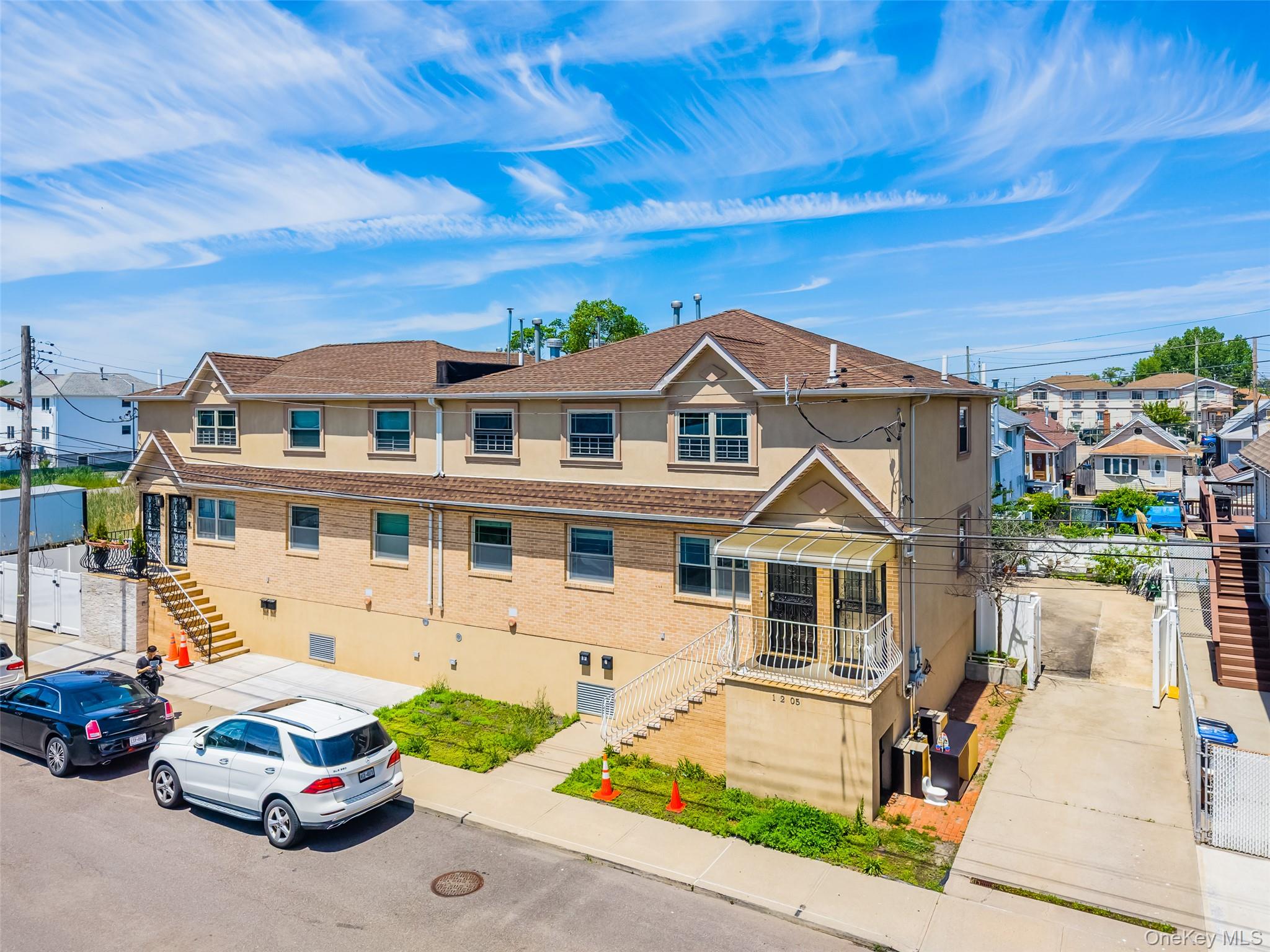 10205 Davenport Ct, Howard Beach, NY 11414