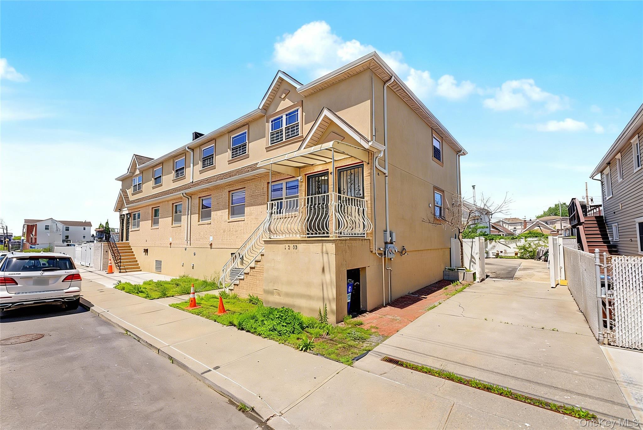 10205 Davenport Ct, Howard Beach, NY 11414 photo